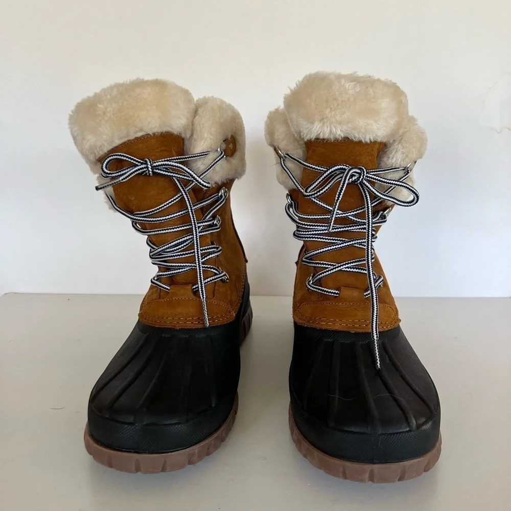 J.Crew Perfect Winter Boots with Sherpa in Pecan Camel, size 10M